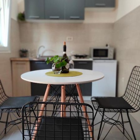 Studio Apartman Rea Kotor Bagian luar foto