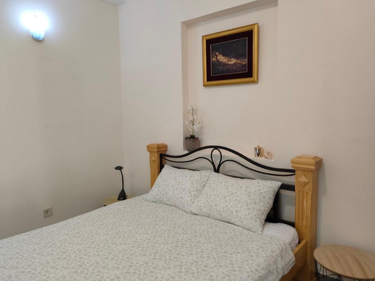 Studio Apartman Rea Kotor Bagian luar foto