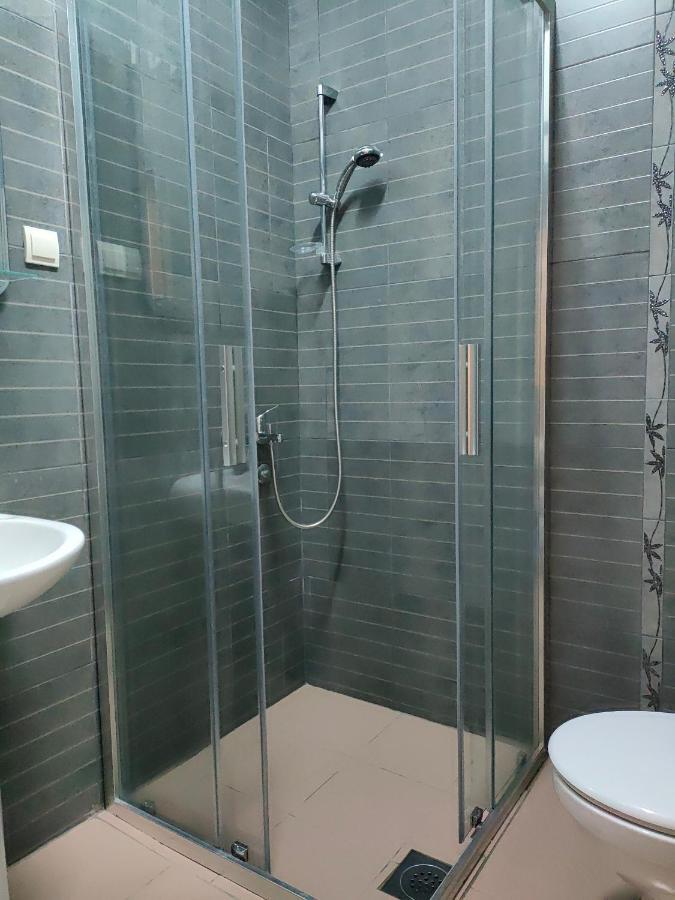 Studio Apartman Rea Kotor Bagian luar foto