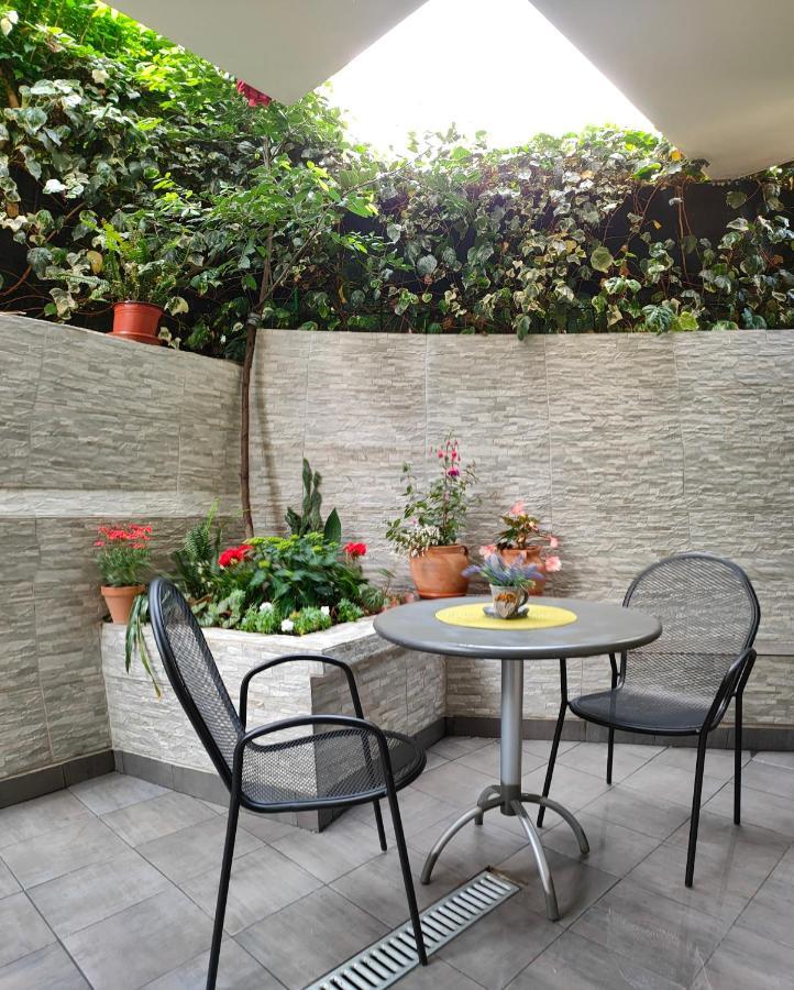 Studio Apartman Rea Kotor Bagian luar foto