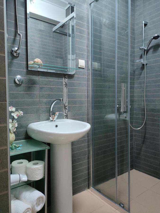 Studio Apartman Rea Kotor Bagian luar foto